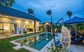 Holyfat Villa